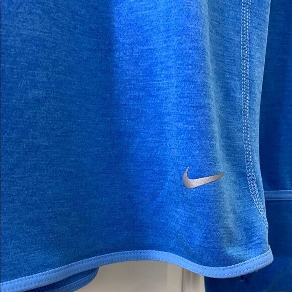 NIKE Blue Dri-Fit Top with Sporty Raglan Seams - Picture 2 of 9